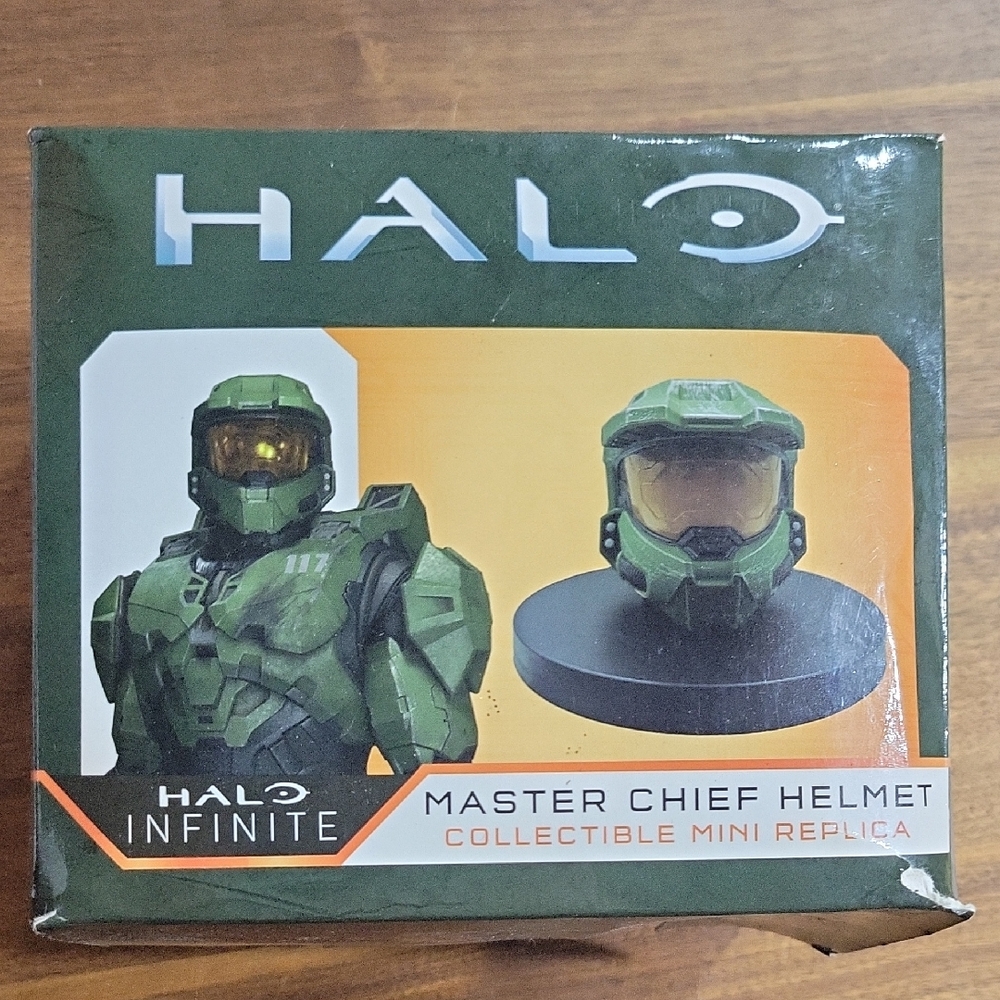 Halo Infinite Green Master Chief Collectible Helmet